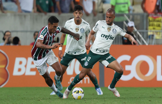 Palmeiras goleia São José e mantém liderança do Brasileirão Feminino