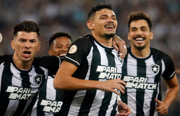 Brasileirão: Botafogo volta a jogar bem, vence Fortaleza e abre cinco  pontos na liderança